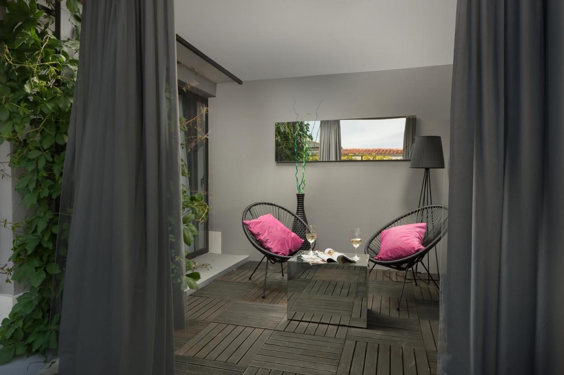 Boutique Hotel Chevalier By Bura Hotels - Adults Only Медулин Экстерьер фото